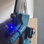 Aku pila Makita 8ʺ sa pumpicom za podmazivanje lanca  (mač 20cm) - Image 3