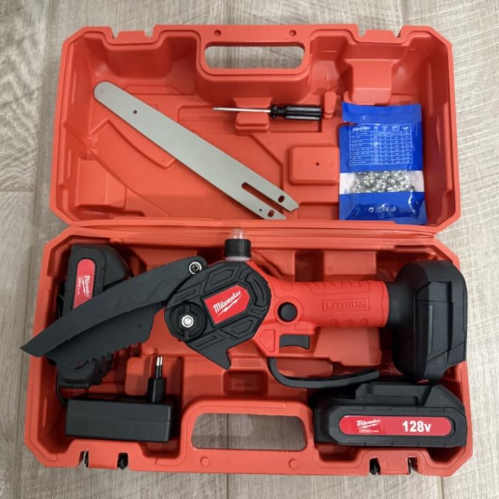 Aku pila Milwaukee 8ʺ sa pumpicom za podmazivanje lanca (mač 20cm) - Image 2