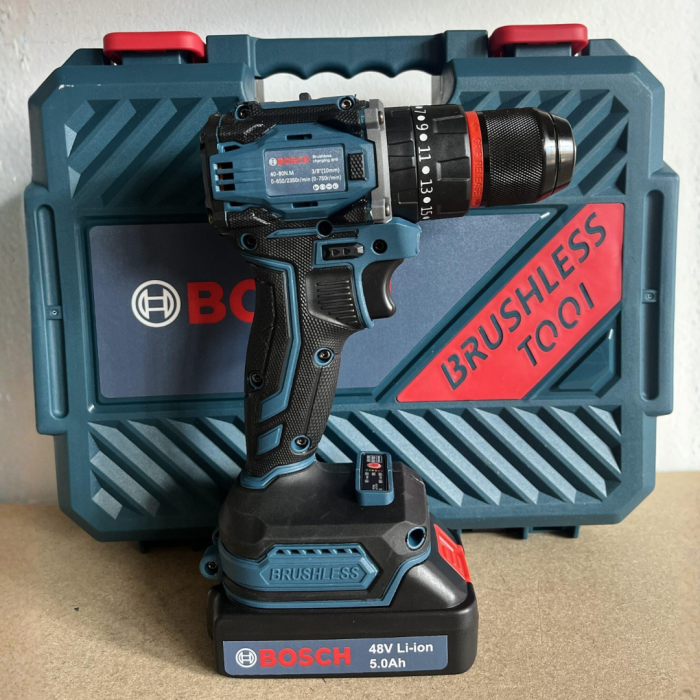 Aku bušilica BOSCH sa metalnom steznom glavom - Image 2