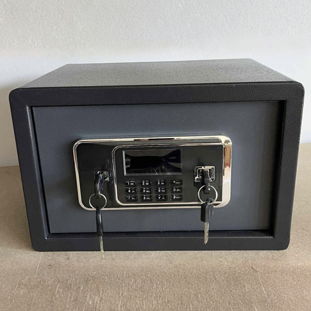Motorka (15) Sef za novac i oružje 25x38x25cm DIGITALNA BRAVA 2 ključa - Image 1