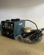 Aparat za varenje MAKITA 250A elektro-CO2